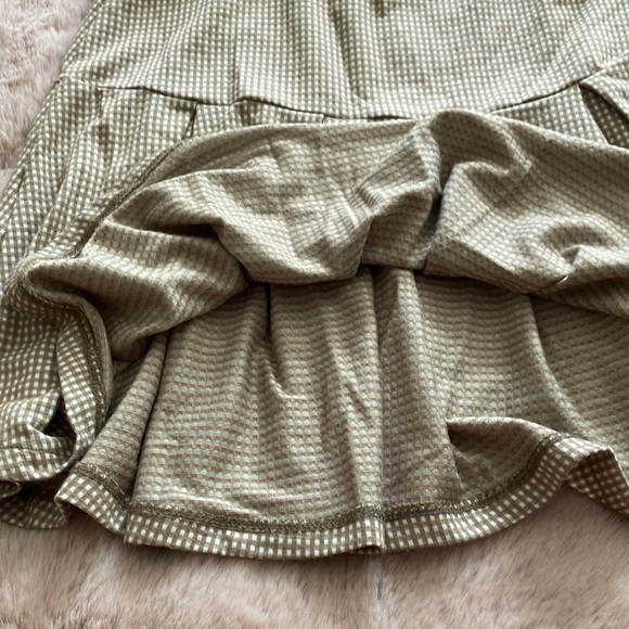 URBAN ROMANTICS CHECKED JUNIORS PLEATED SKIRT SIZE XS - Picture 4 of 6